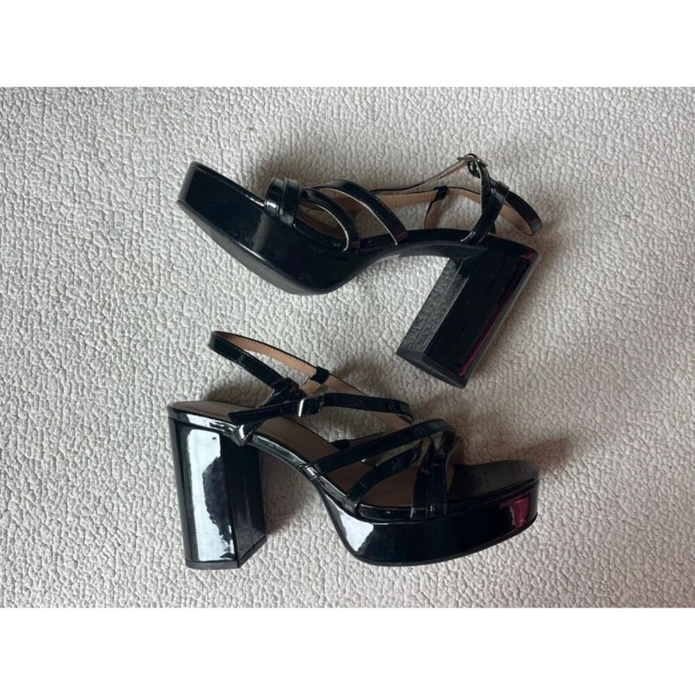 Torrid Black Chunky Block High Heel Strappy Shiny Leather Sandals Womens 10WW